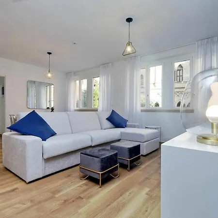 La Flavia Design By Halldis Roma