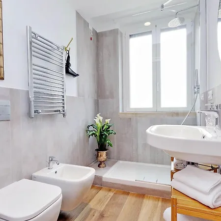 La Flavia Design By Halldis * Rom