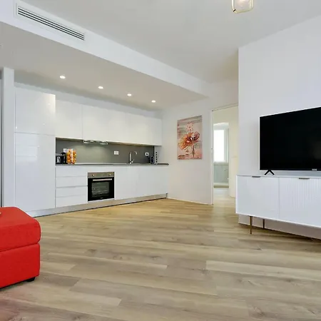 La Flavia Design By Halldis Roma