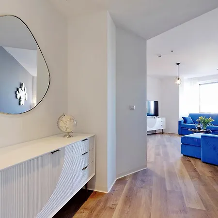 La Flavia Design By Halldis